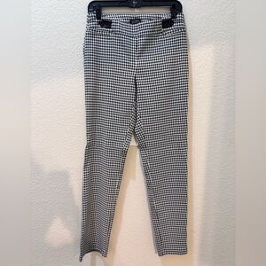 Soho apparel houndstooth print women’s pants leather accents on pockets Sz. M